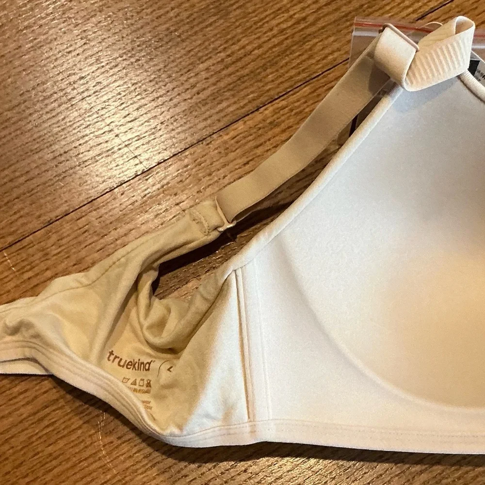 Set Of Two Truekind Supportive Comfort Wireless Shaping Bras Size L Beige New - Picture 12 of 13